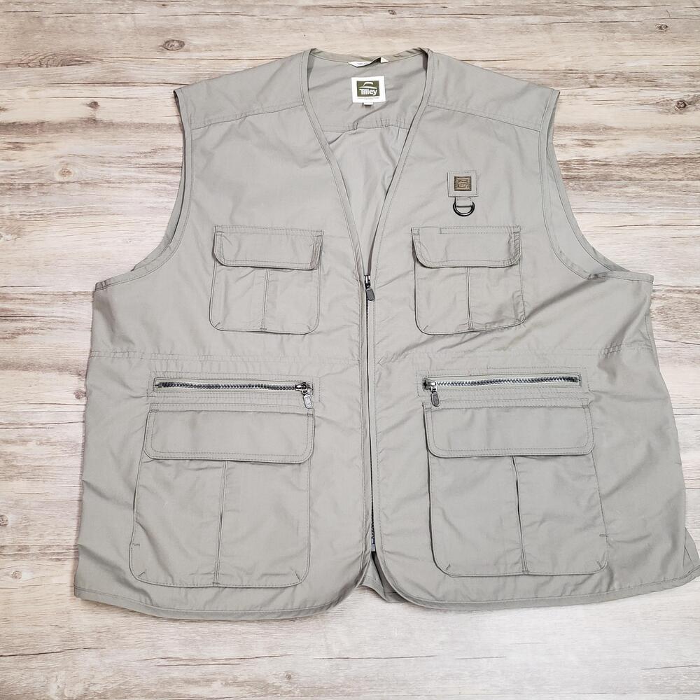 Tilley Vest Mens 2XL Gray Travel Outdoor Multi Pocket Lightweight Canada